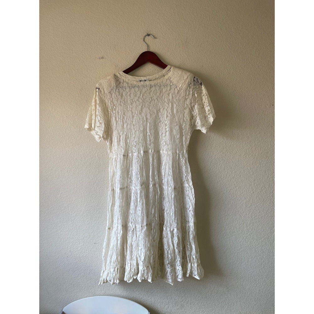 Nostalgia Cream Floral Lace Tiered Button Front Midi Dress Womens Small Rayon - Picture 4 of 6